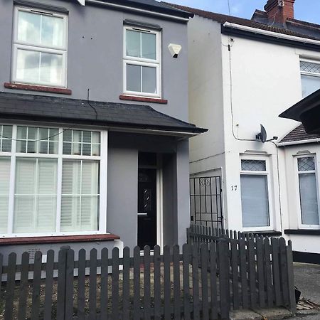 A Wave From It All Great Clacton Exterior photo