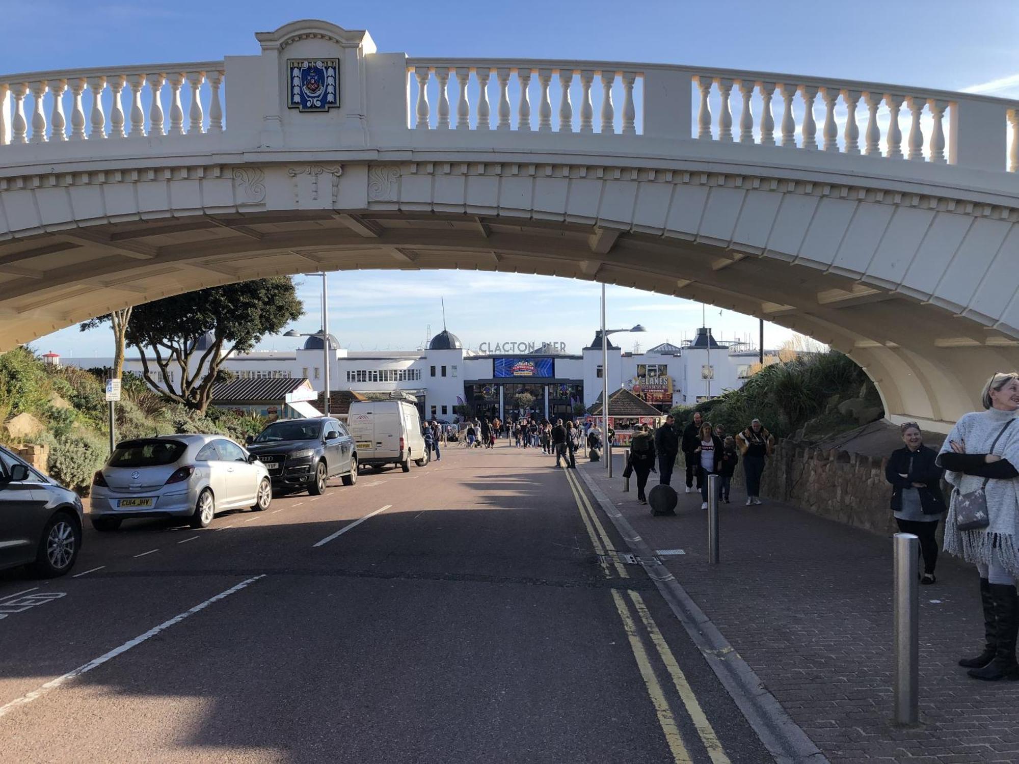 A Wave From It All Great Clacton Exterior photo